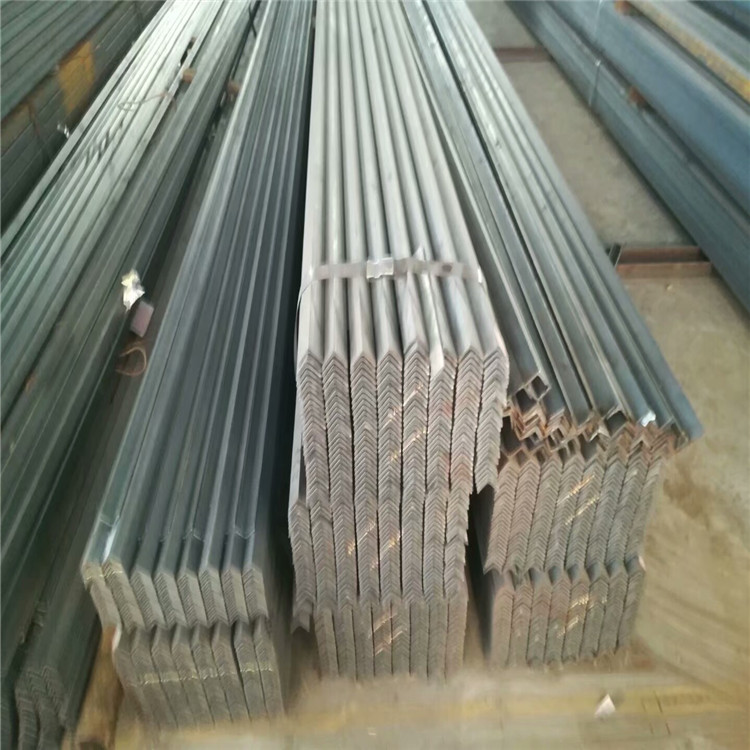 無錫熱鍍鋅角鋼 50*5 現(xiàn)貨供應(yīng) 工藝、優(yōu)勢與應(yīng)用解析